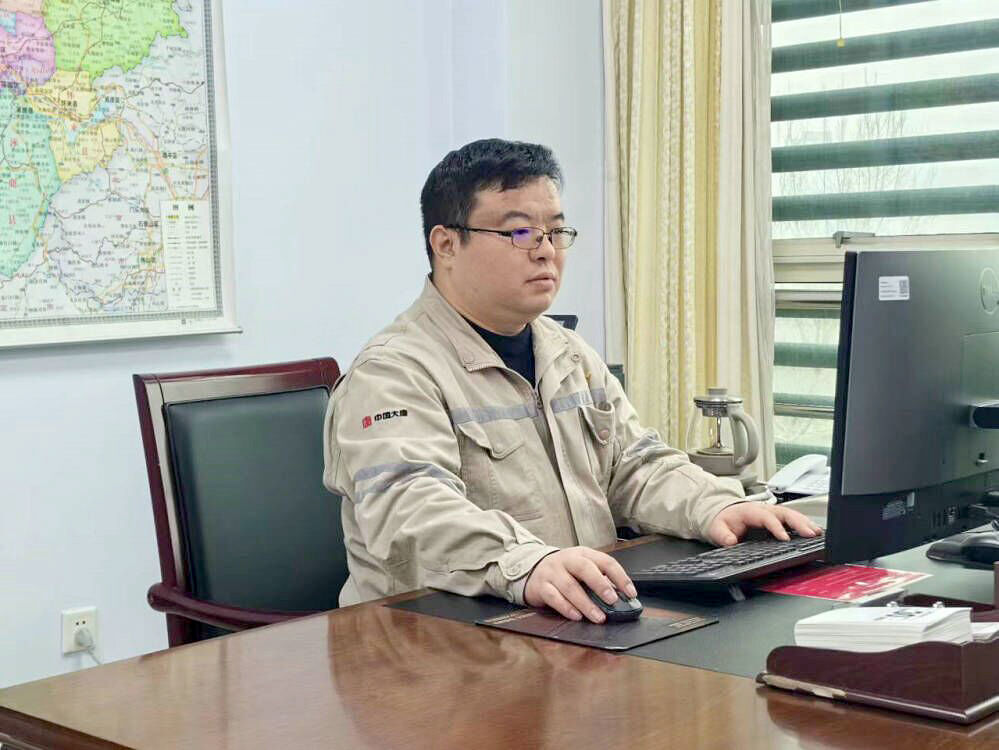 脱朝瑞.jpg